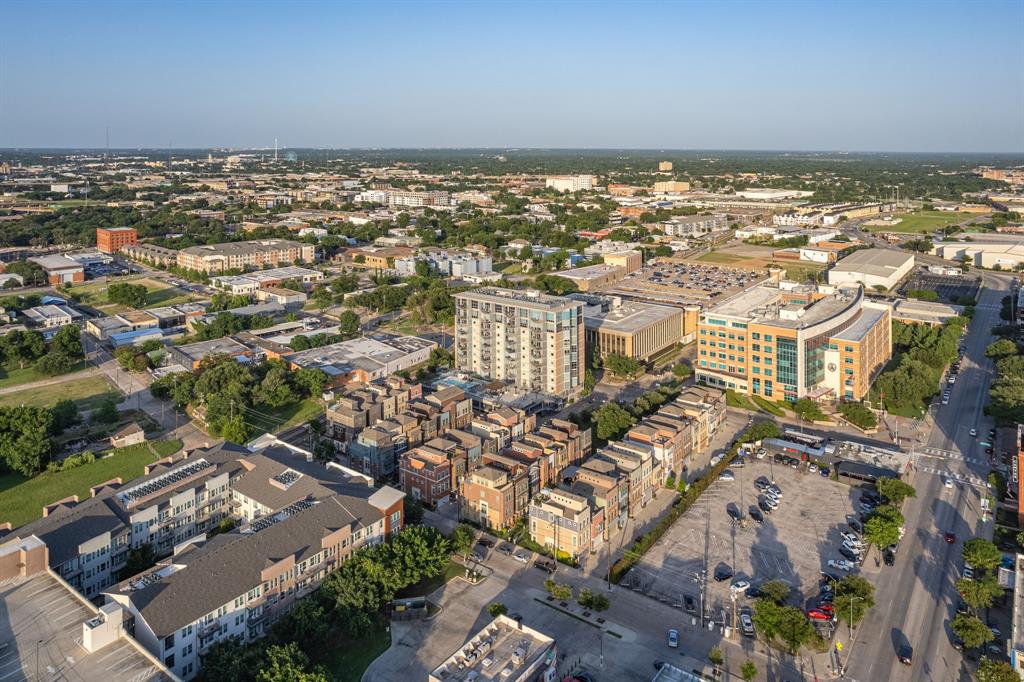 1001 Belleview Street 305