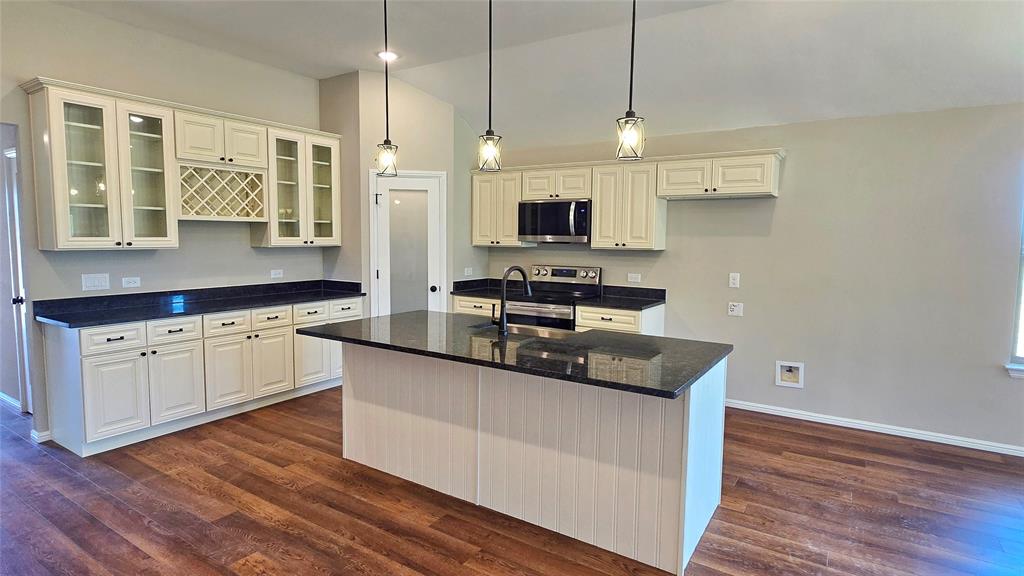 1416 Oak Valley