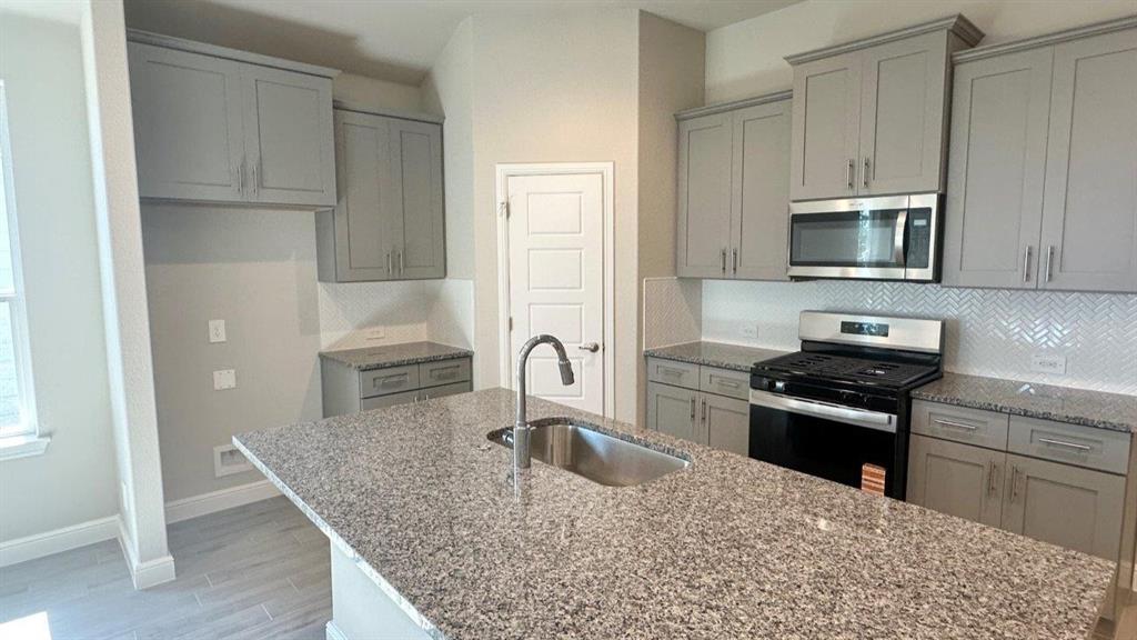 10873 BLACK ONYX Drive