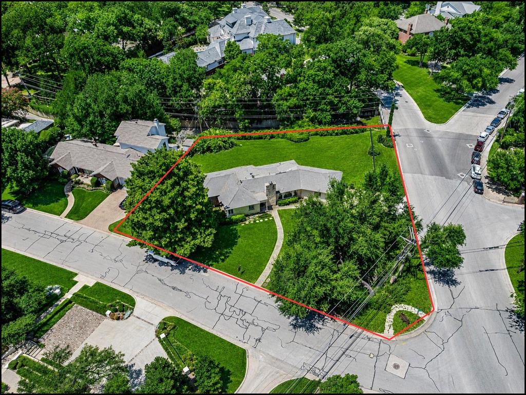 2600 Colonial Parkway