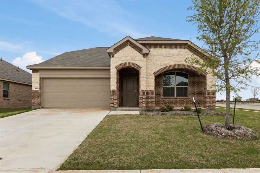Do you want the best deal on a brand new never lived in home in MCKINNEY and under $500k? Then Honey, stop the car! McKinney ISD!! No MUD or PID!! This home sits on a corner lot which gives you plenty of space to roam in the backyard and no one on one side of you for ultimate privacy. ALL bedrooms are down and has a gigantic game room upstairs. Luxury vinyl plank flooring throughout the home except the bedrooms, which is carpet. Oversized shower and separate vanities in the master bath. Super energy efficient! Gas stove and tankless water heater! This one will not last long at this price!! Sellers loss is your gain!