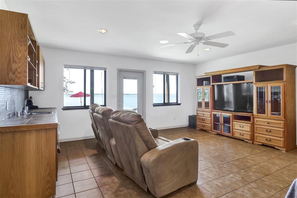 Hide A Way Bay - Residential