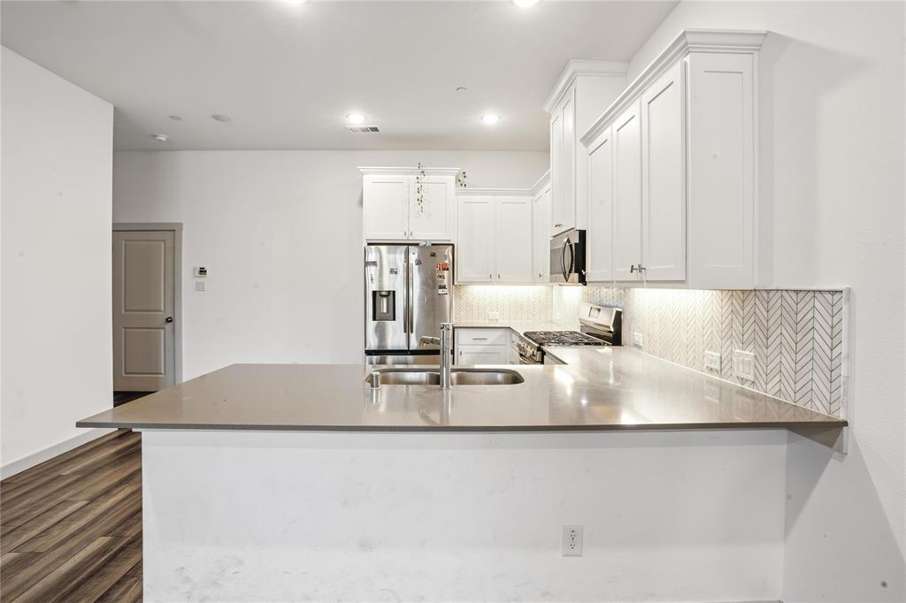 Iron horse commons Ph 1 - Residential Lease