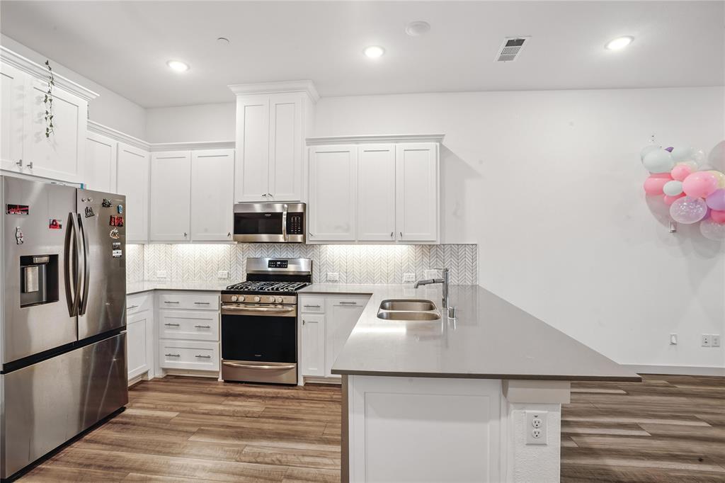 Iron horse commons Ph 1 - Residential Lease