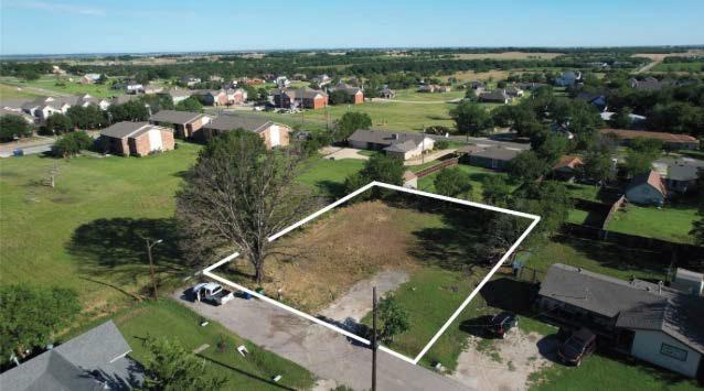 Photo 1 of 4 — 715 W Main Street, Celina, TX 75009