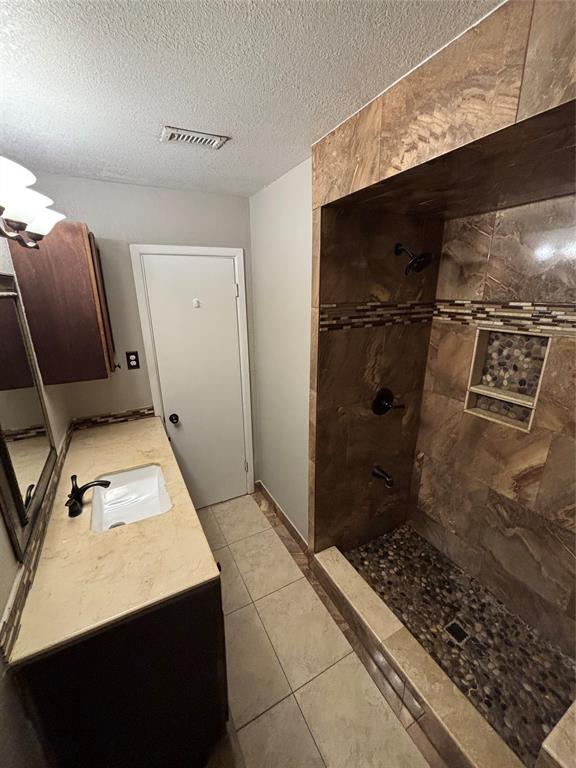 Casa View Oaks 04 - Residential Lease