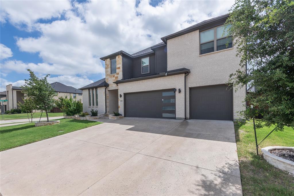 933 Panorama Drive