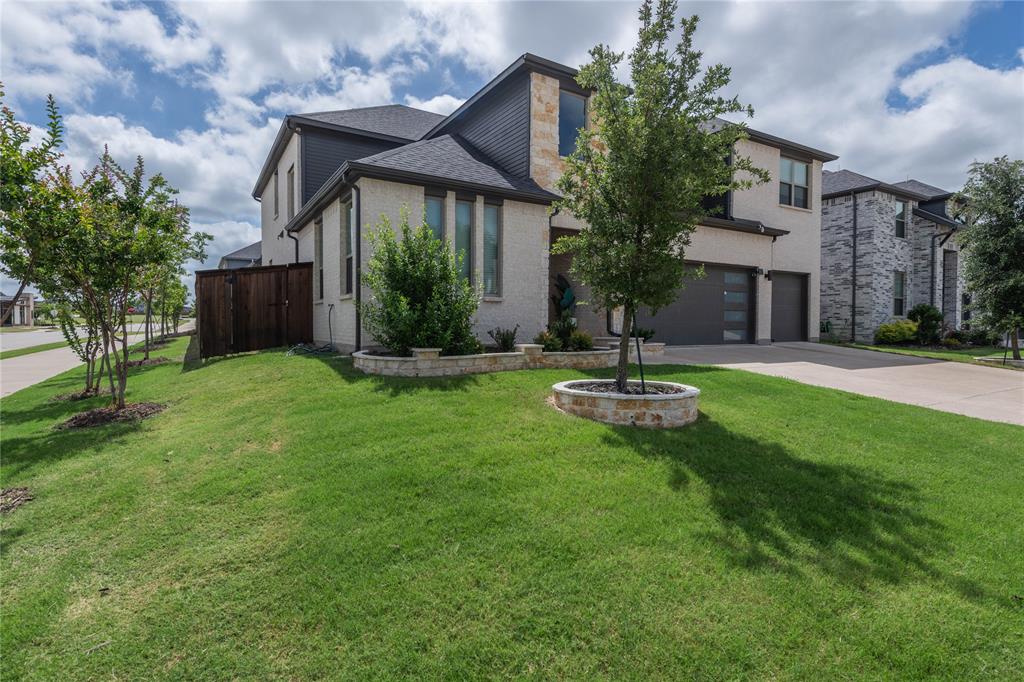 933 Panorama Drive