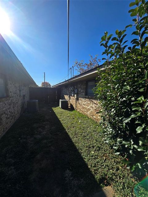 Tiny photo for 222 W Shady Grove Road W #222 East unit, Irving, TX 75060 (MLS # 21132709)