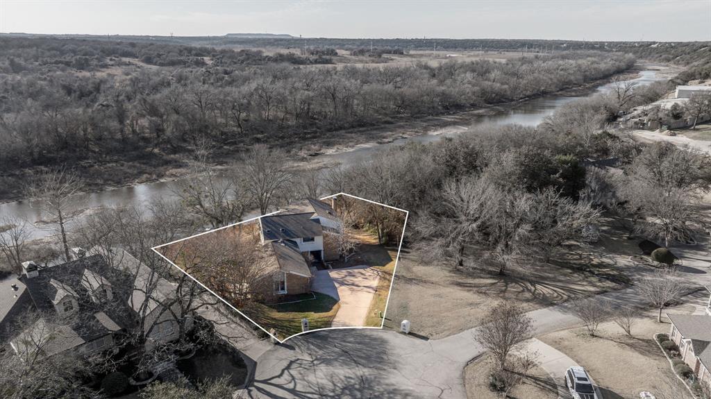 6521 Edgewood Court