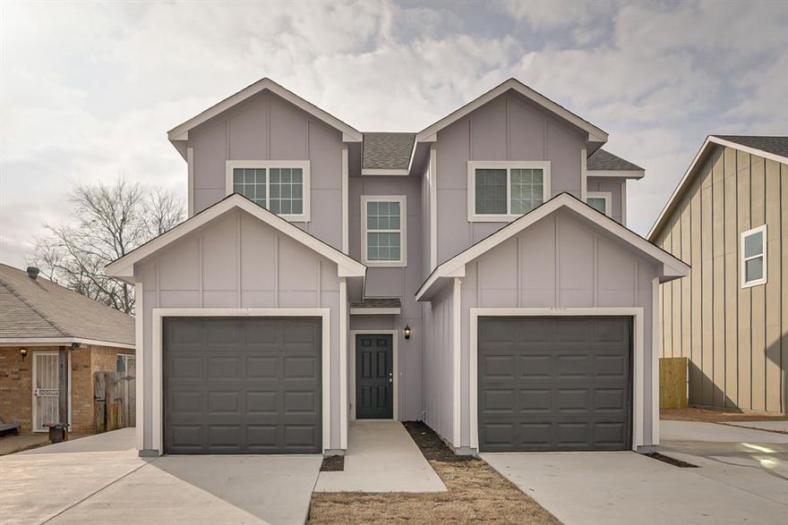 Rently Serial Number: 39271
Welcome to the Gorgeous Duplex Home located in the vibrant city of Fort Worth, TX. This stunning residence offers a perfect blend of comfort and convenience. With 2 bedrooms and 1.5 bathrooms, this home provides ample space for all your needs. Step inside and be greeted by the Rently Smart Home system, allowing you to control your home's security with ease. The Faux Wood Floors add a touch of elegance to the living spaces, while the granite countertops in the kitchen provide a sleek and modern feel. The kitchen also features a dishwasher and disposal, making meal prep and clean-up a breeze. The attached 1 car garage offers convenience and security for your vehicle. The fenced backyard is perfect for outdoor activities or simply relaxing in the fresh air. As a pet-friendly home, your furry friends are welcome to join you in this lovely abode.