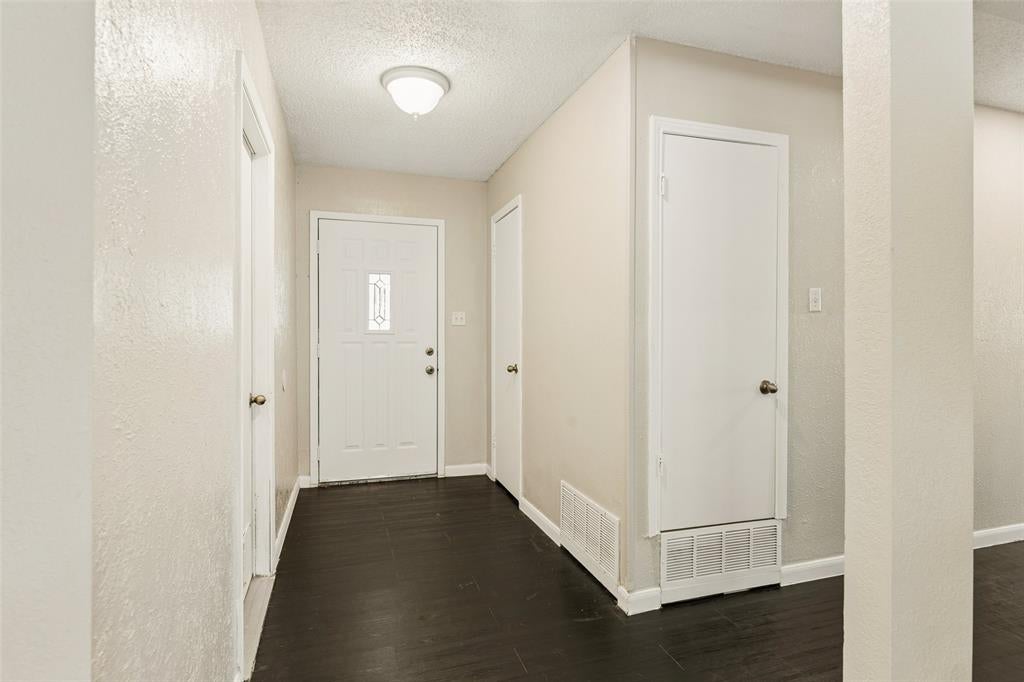 1508 Strawberry Circle