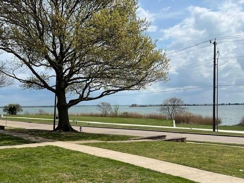 Photo of 5905 Lake Hubbard Parkway #251, Garland, TX 75043 (MLS # 21165156)