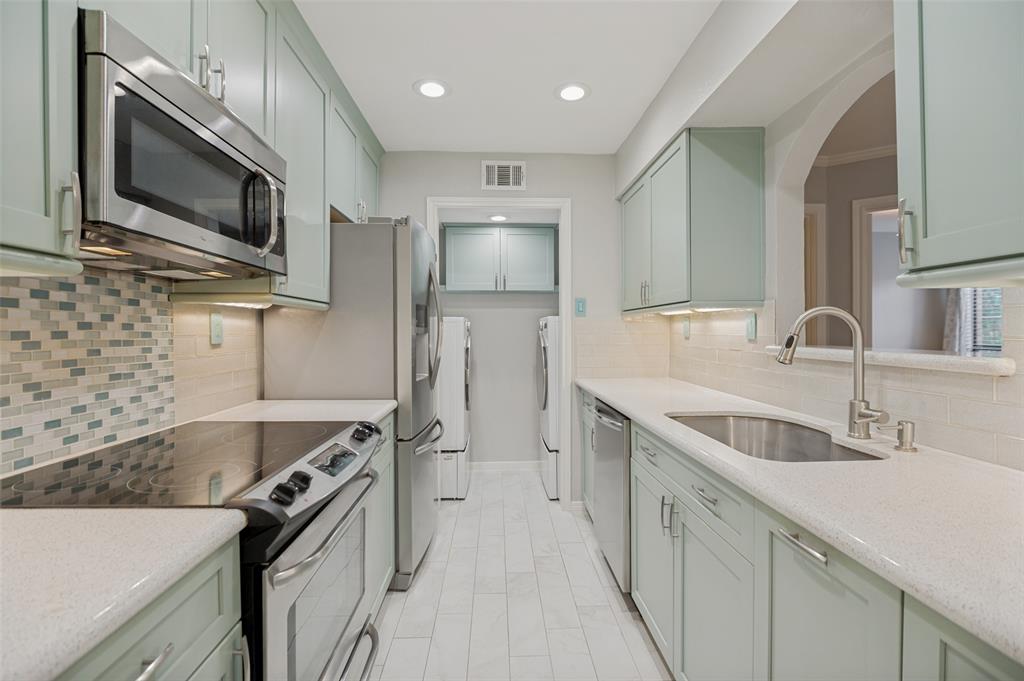 16301 Ledgemont Lane 263