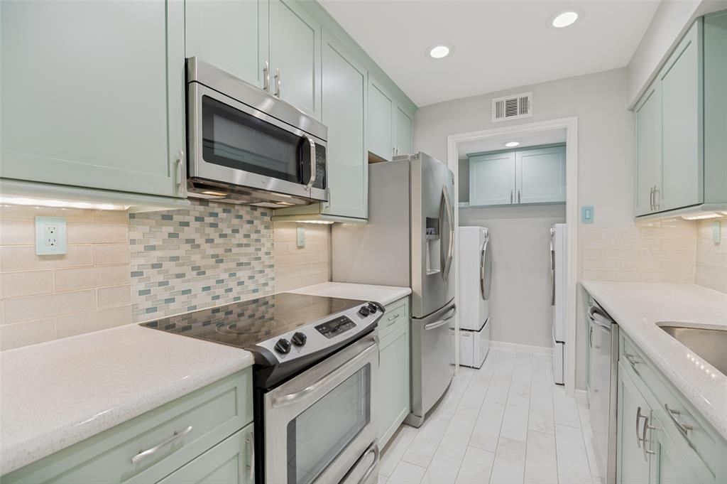 16301 Ledgemont Lane 263