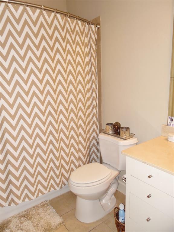 Skyrock Condominiums - Residential Lease