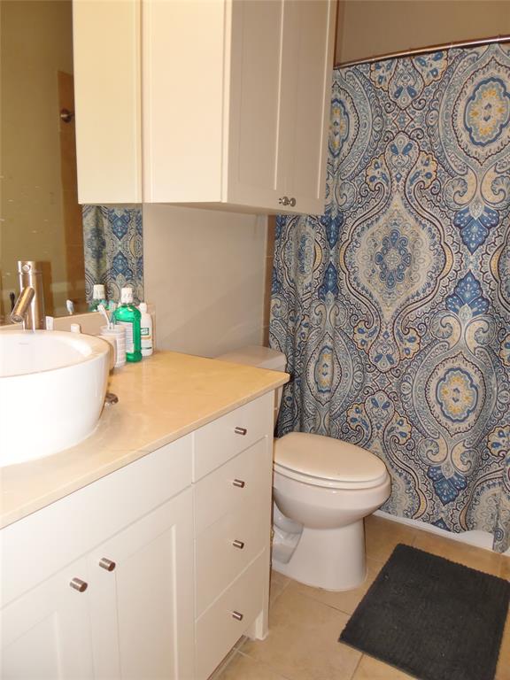 Skyrock Condominiums - Residential Lease