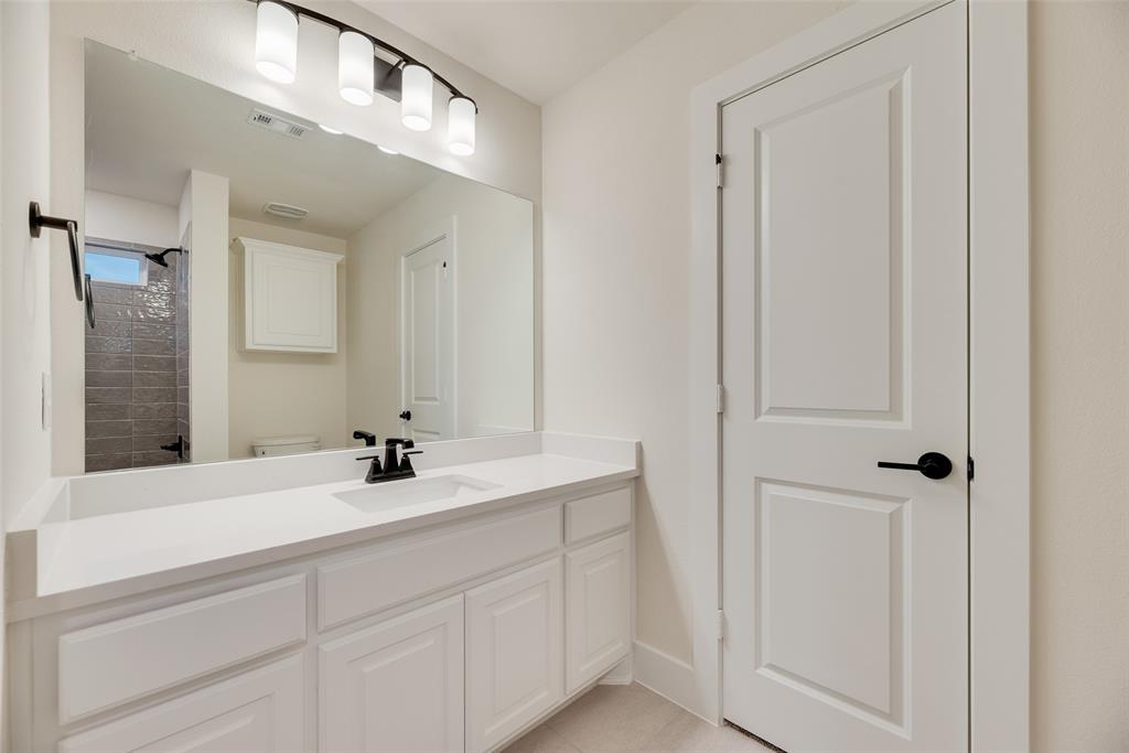 Villages of Creekwood Ph 2 - Residential Lease