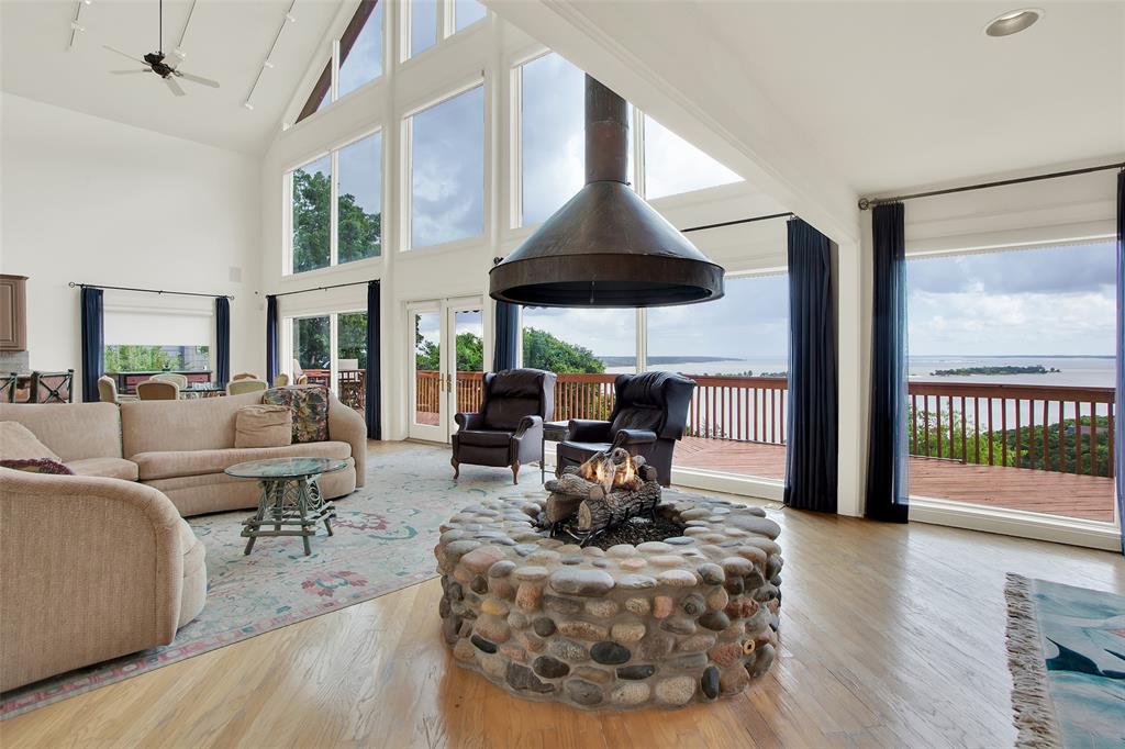 214 Island View Drive