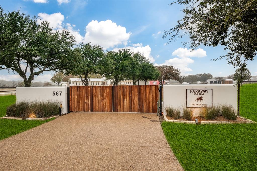 Hickory Knoll - Residential