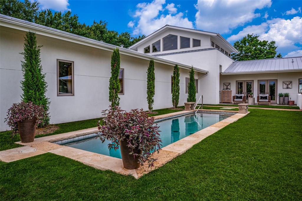 Hickory Knoll - Residential