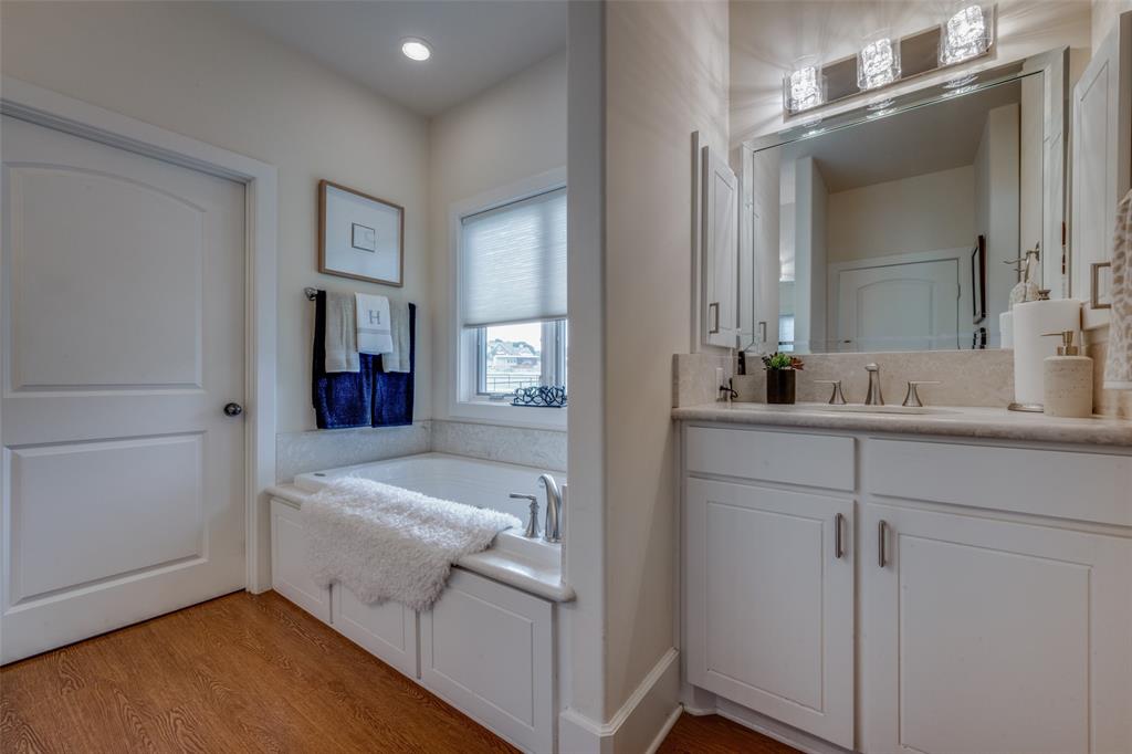 Hickory Knoll - Residential