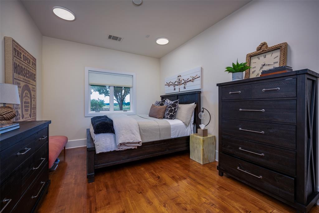 Hickory Knoll - Residential