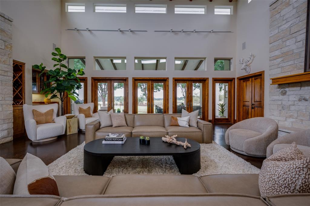 Hickory Knoll - Residential