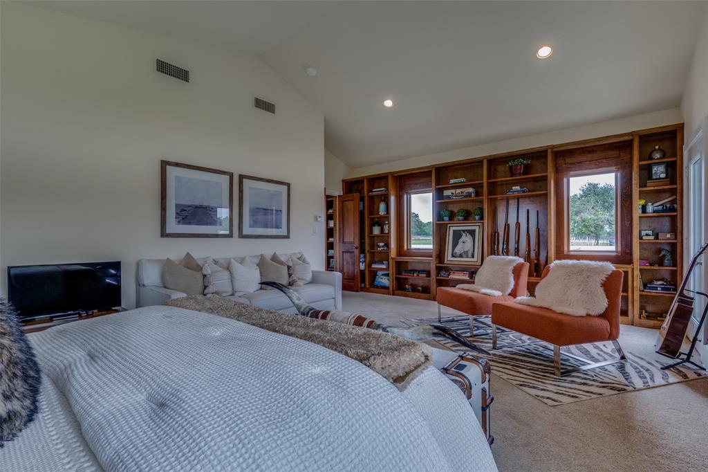 Hickory Knoll - Residential