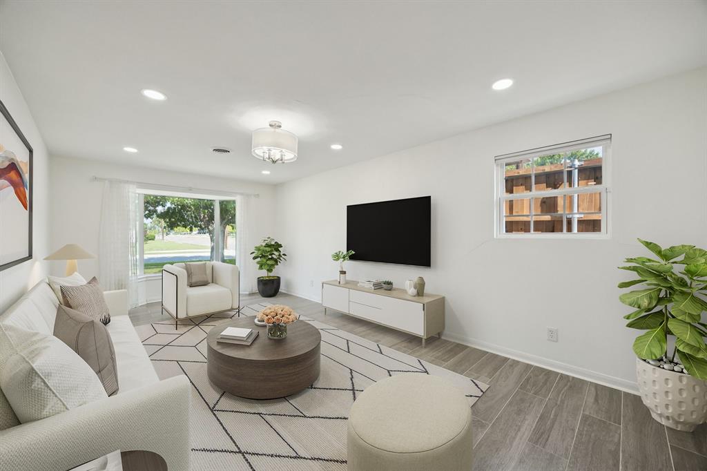 Lake Highlands Estates - Residential Lease