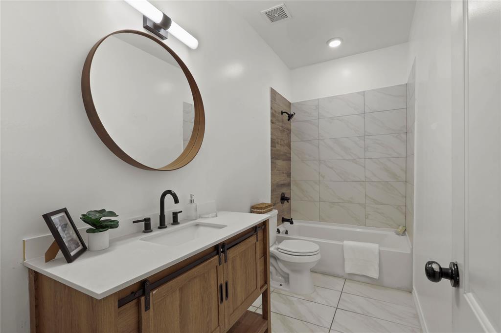 Dallas Land & Loan 3 - Residential