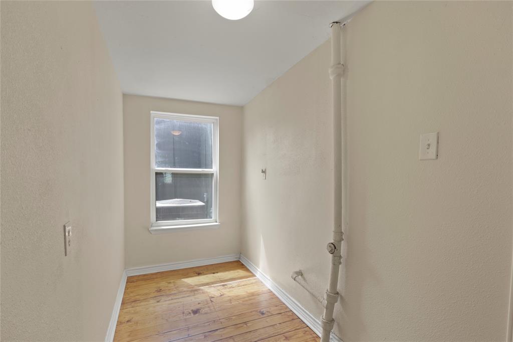 Dallas Land & Loan 3 - Residential