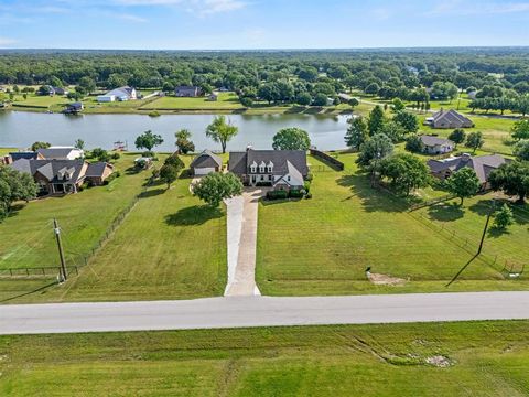 Photo of 1165 Brent Avenue, Terrell, TX 75160 (MLS # 21254235)