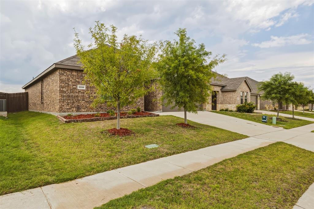 1210 Grand View Drive
