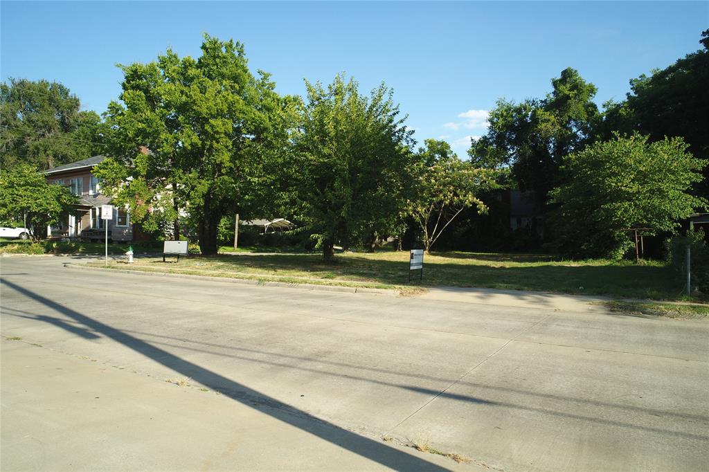 City of Paris - Land