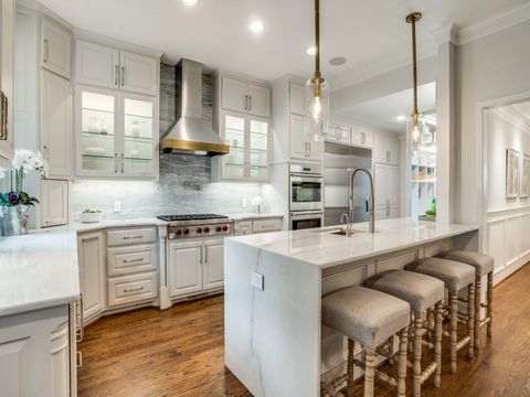 Tiny photo for 4561 Bordeaux Avenue, Highland Park, TX 75205 (MLS # 21233924)