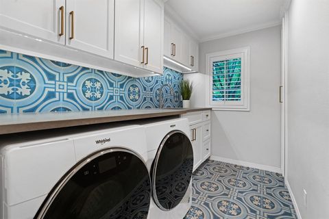 Tiny photo for 4561 Bordeaux Avenue, Highland Park, TX 75205 (MLS # 21233924)