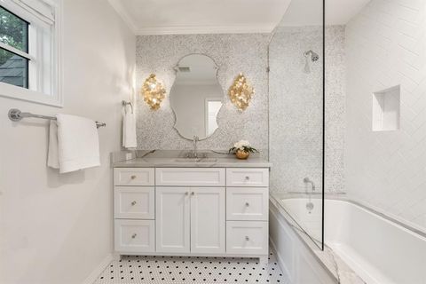 Tiny photo for 4561 Bordeaux Avenue, Highland Park, TX 75205 (MLS # 21233924)