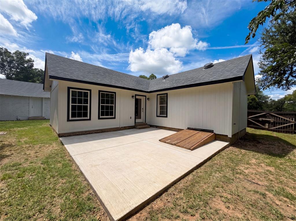 420 Bluebonnet Drive