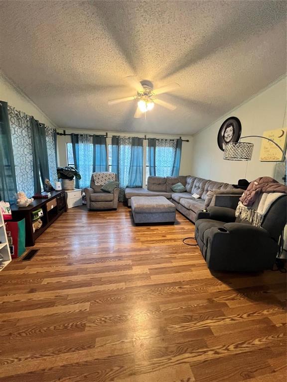10440 Private Road 5206