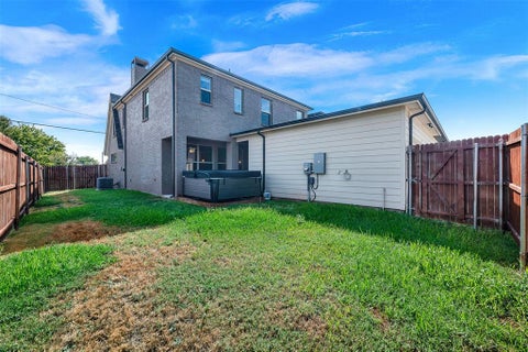Tiny photo for 549 N Johnson Street, McKinney, TX 75069 (MLS # 21396057)