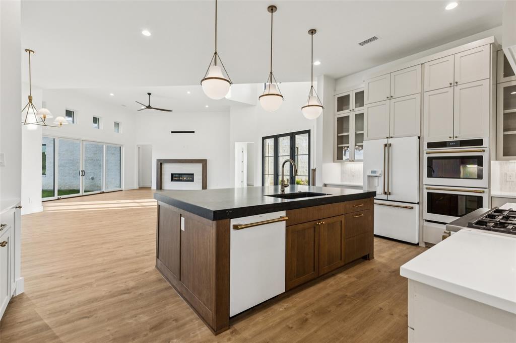 Azalea Hollow - Residential