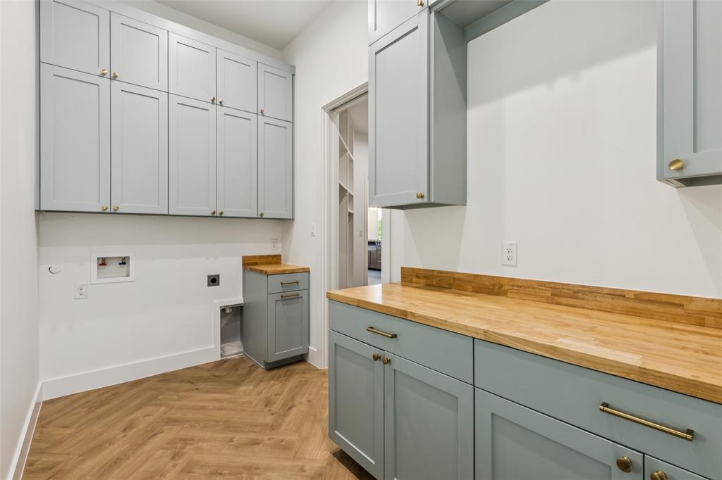 Azalea Hollow - Residential