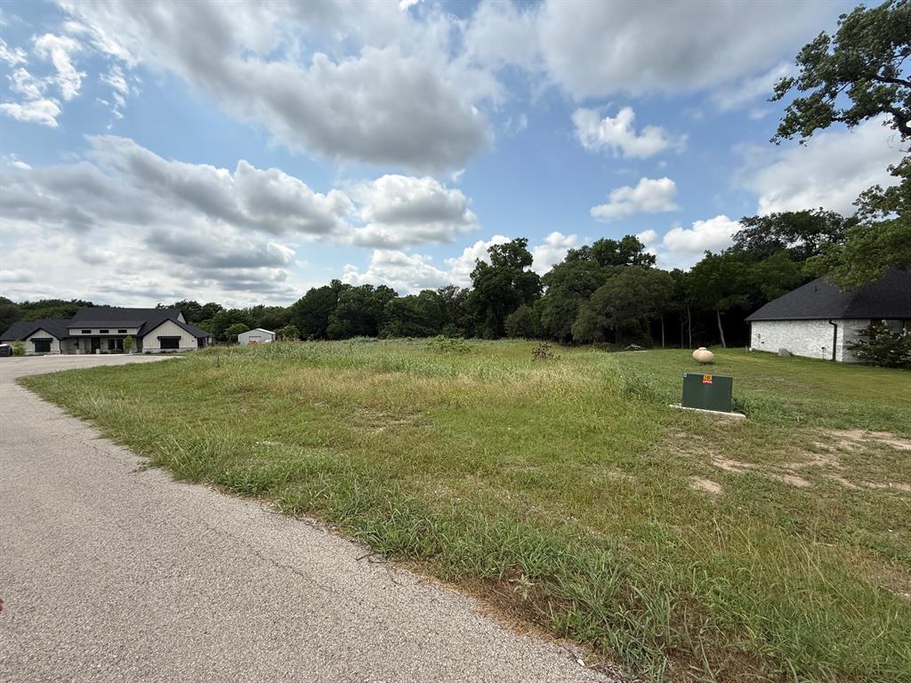 432 Creekside Court