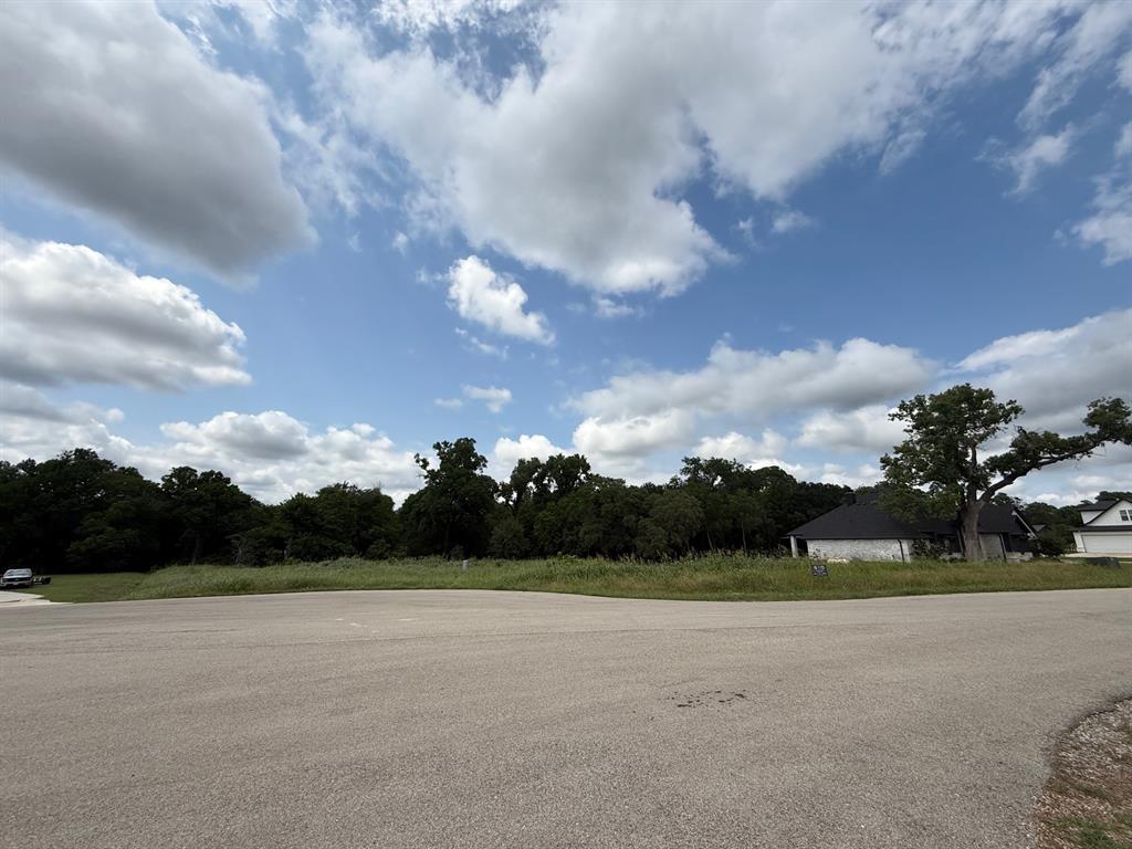 432 Creekside Court