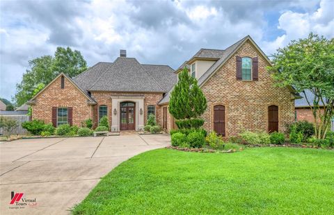 Photo of 1914 Highpoint Place, Haughton, LA 71037 (MLS # 21295922)
