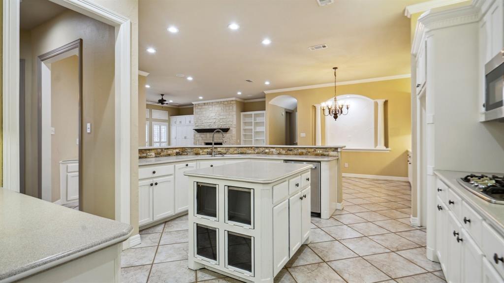 Village Of Ballantrae Sec One - Residential Lease