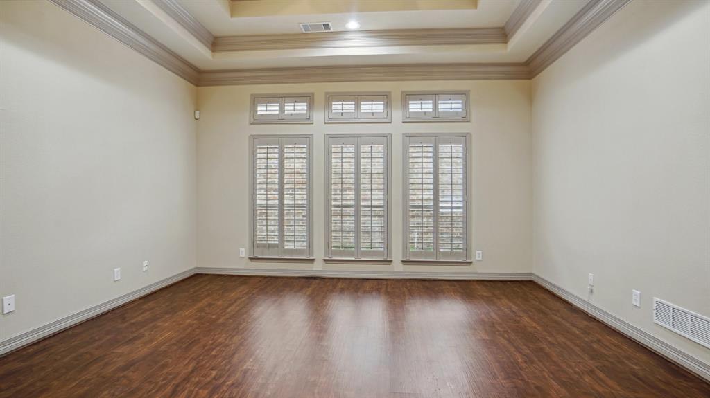 Village Of Ballantrae Sec One - Residential Lease