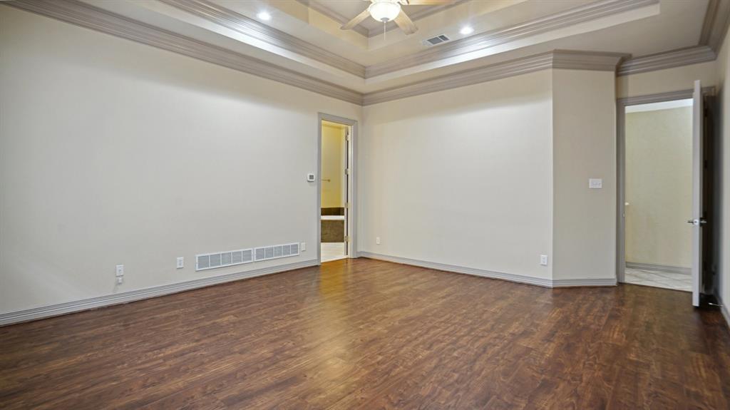 Village Of Ballantrae Sec One - Residential Lease