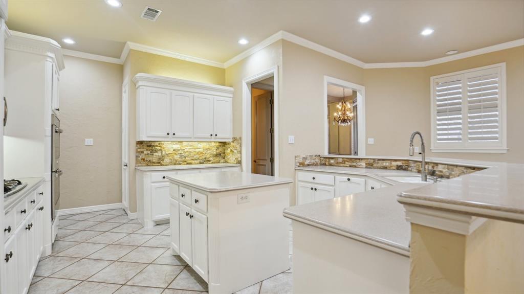 Village Of Ballantrae Sec One - Residential Lease